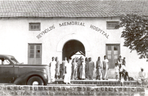 AGIR POUR LE BIEN D'AUTRUI ET SE RÉALISER :  ORPHA SPEICHER ET LE REYNOLDS MEMORIAL HOSPITAL